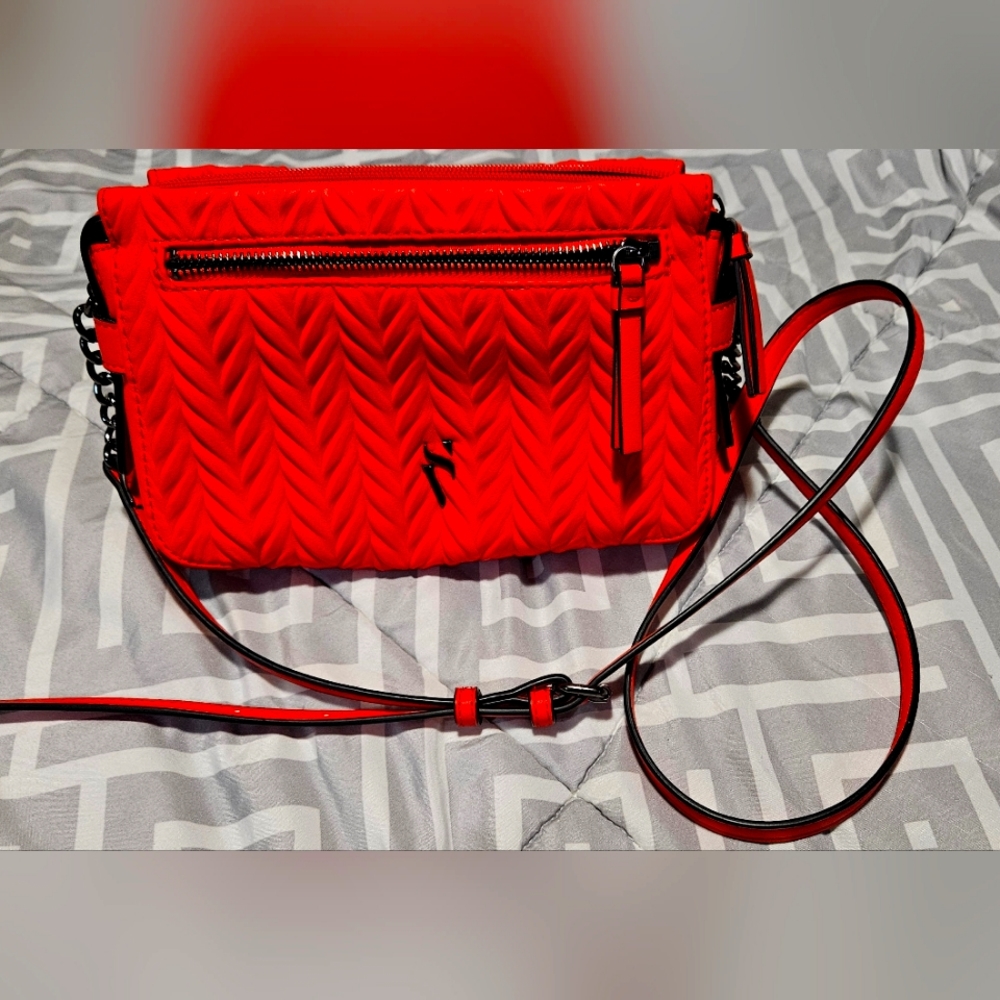 Vera Wang Faux Leather crossbody purse